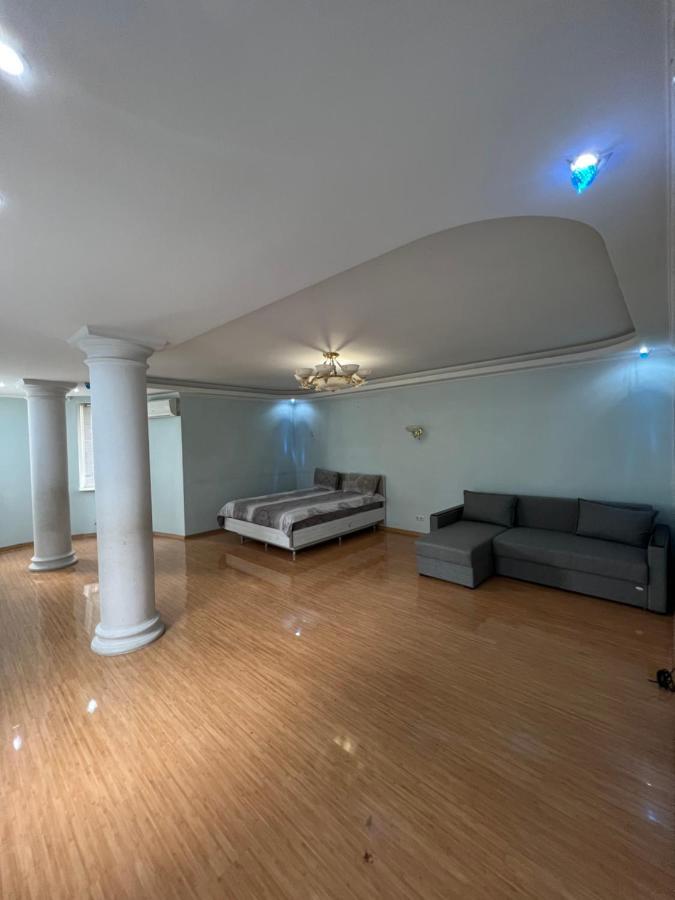 Central Park Accommodation 基希讷乌 外观 照片