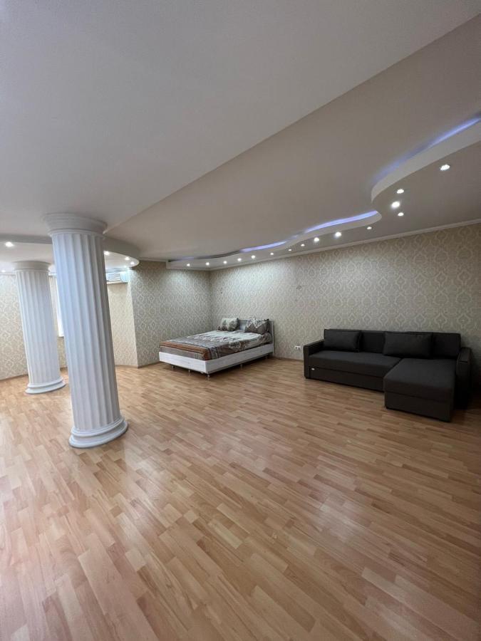Central Park Accommodation 基希讷乌 外观 照片